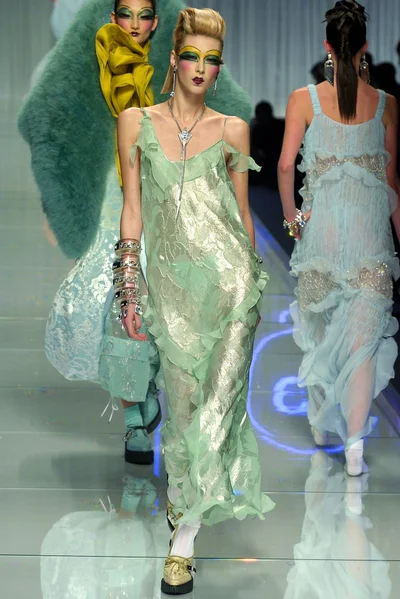 Look 24